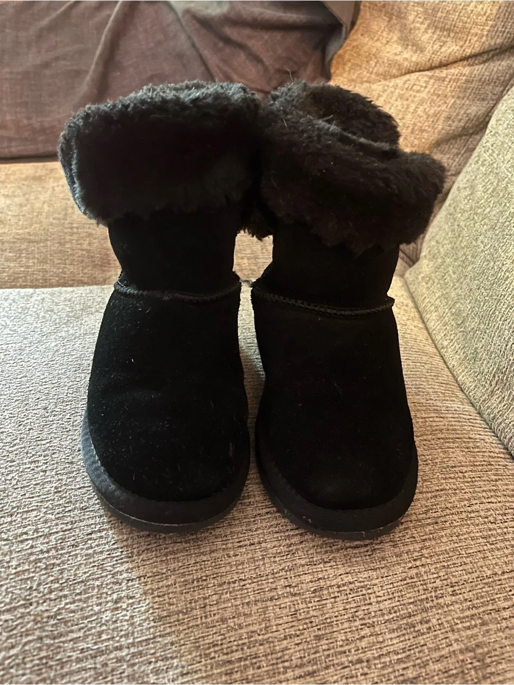 Girls LAMO Black Faux Fur Lined Winter Boots Size 2